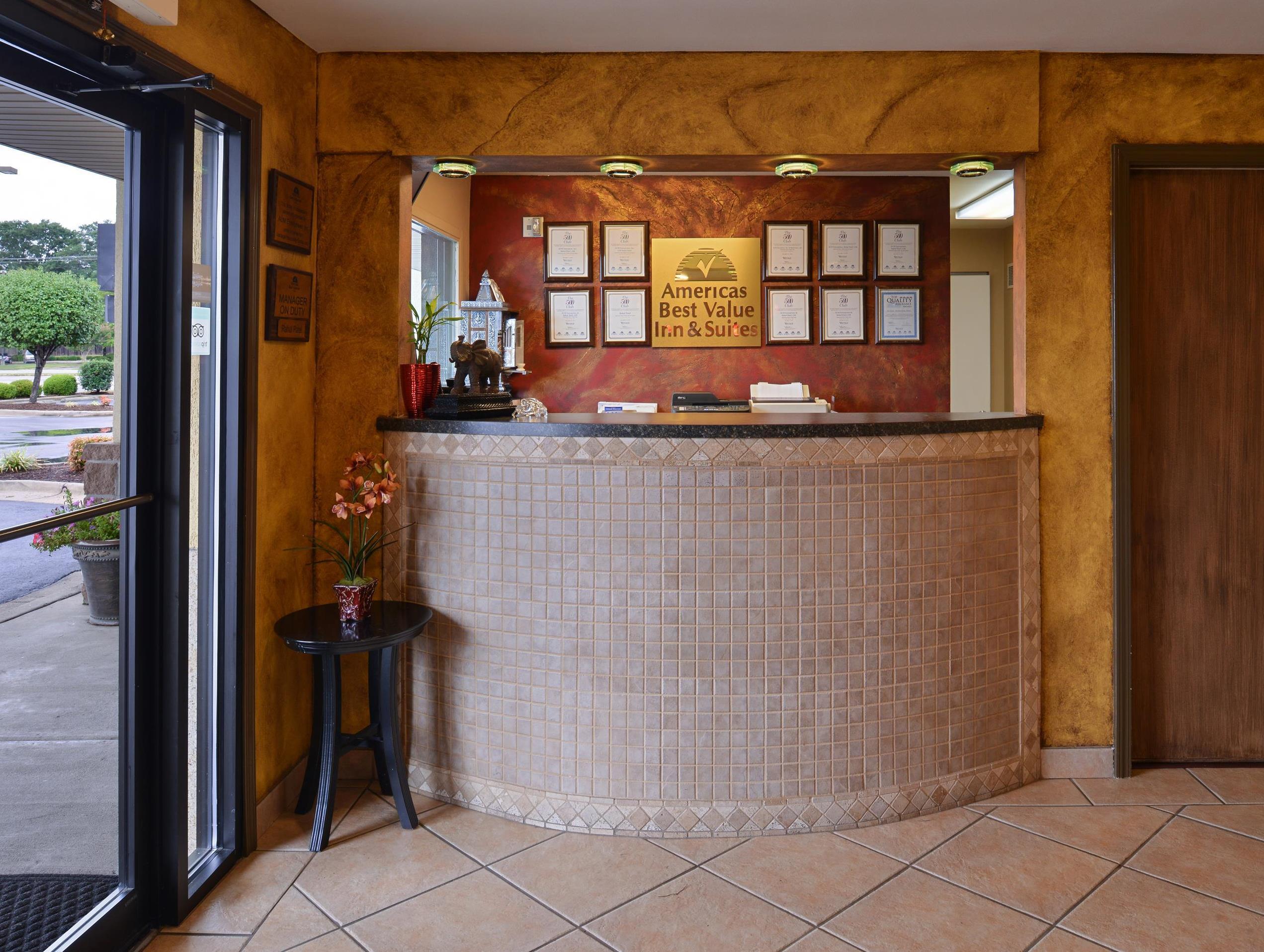 Americas Best Value Inn And Suites Літл-Рок Екстер'єр фото
